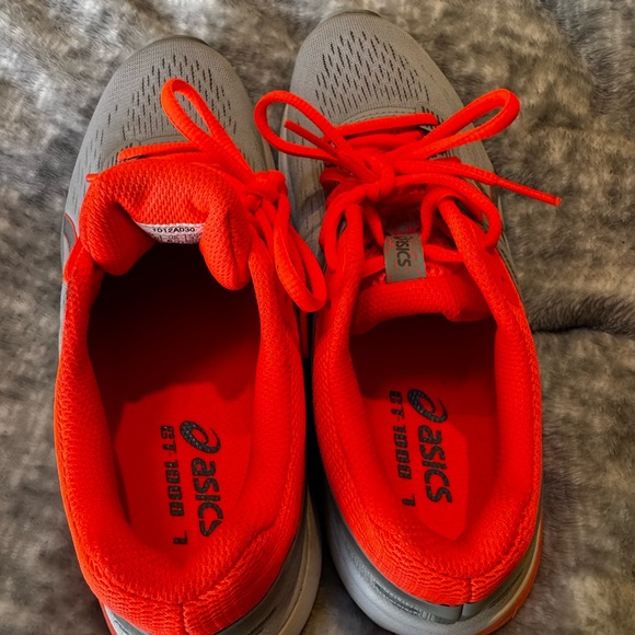 ASICS GT-1000 Gray and Orange Running Shoes - Picture 5 of 9